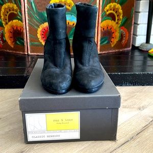 Classic Newberry rag & bone Booties. Suede. Color black, size 6.5.